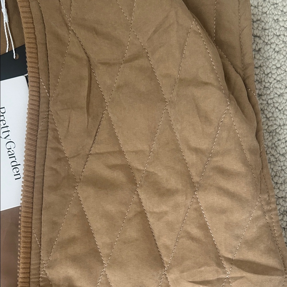 Quilted Tan Hooded Vest - Picture 4 of 8
